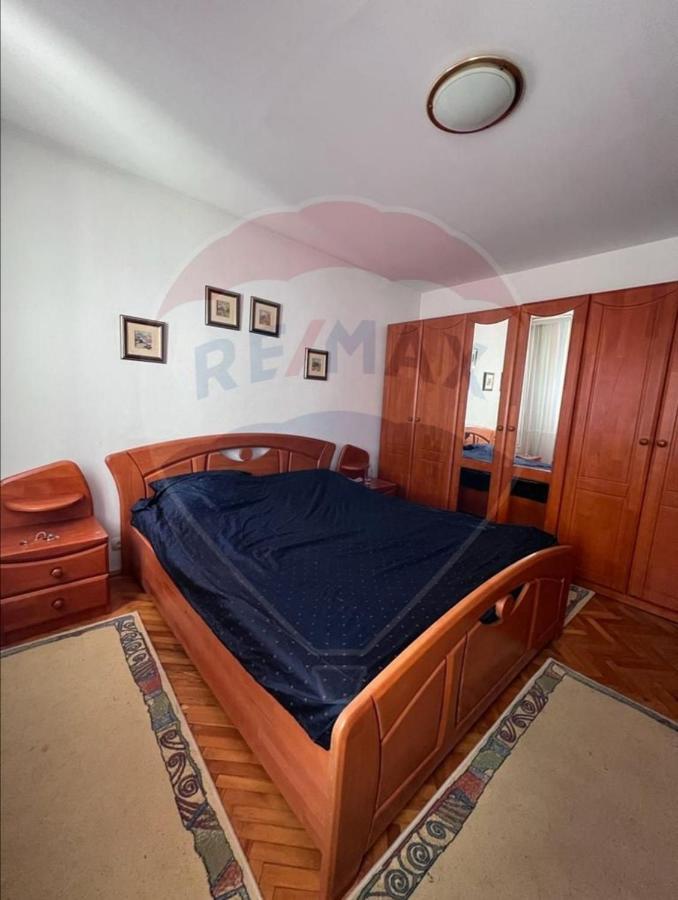 Neversea Beachfront 2 Bedroom *